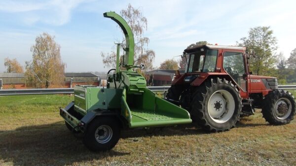 PTH 500 Engine Driven Chipper