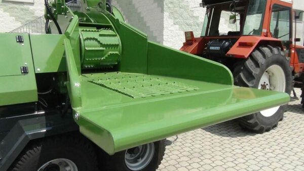 PTH 500 Engine Driven Chipper