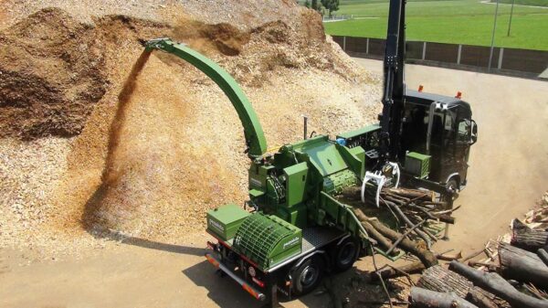 PTH 1200 Engine Driven Chipper